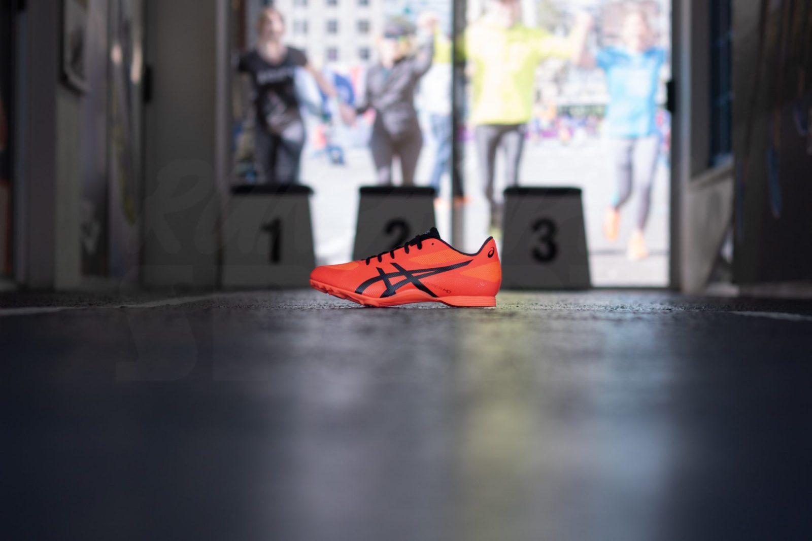 Asics Hyper MD 7 SUNRISE RED/BLACK
