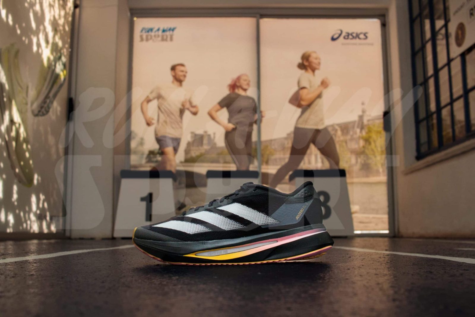 Adidas ADIZERO SL2 M CBLACK/ZEROMT/SPARK