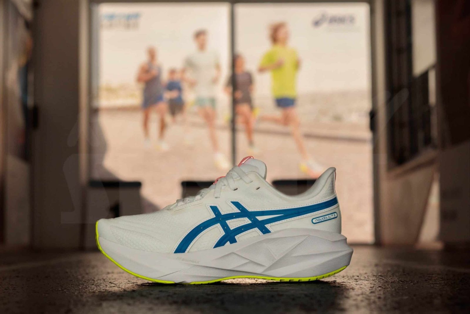 Asics Novablast 5 Women's ATC - Run-A-Way Sport
