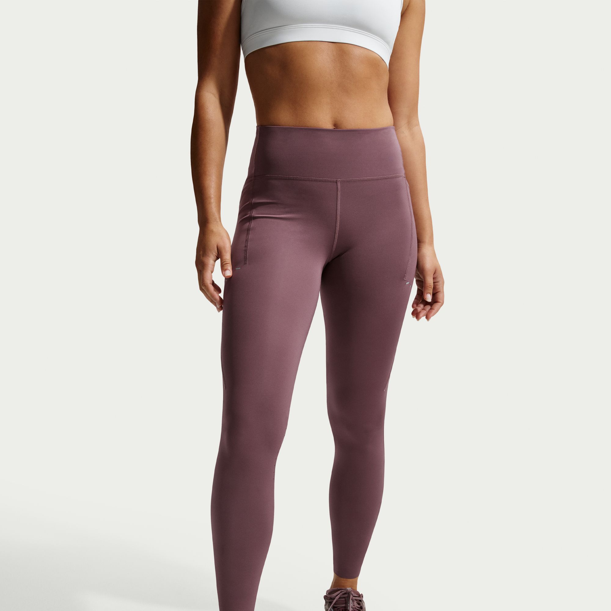 Nike Swift Women's High-Waisted 7/8 Running Leggings with Pockets