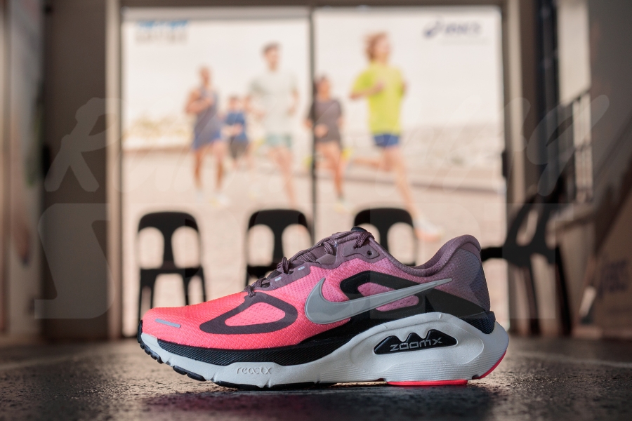 Nike Structure Plus Womens