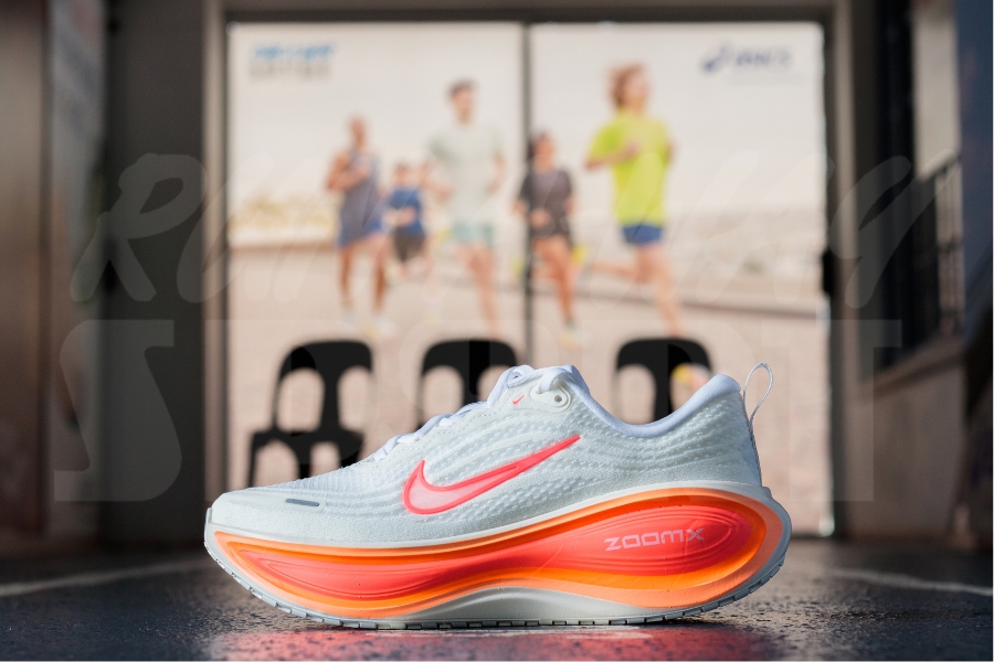 Nike Vomero Plus Women (Sail/Hot Lava)