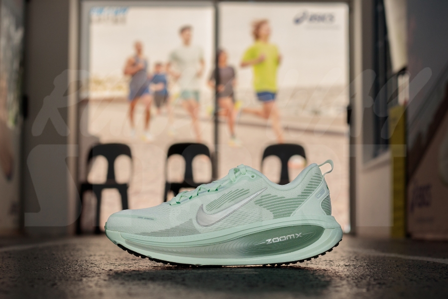 Nike Vomero 18 Women (Green/Silver)