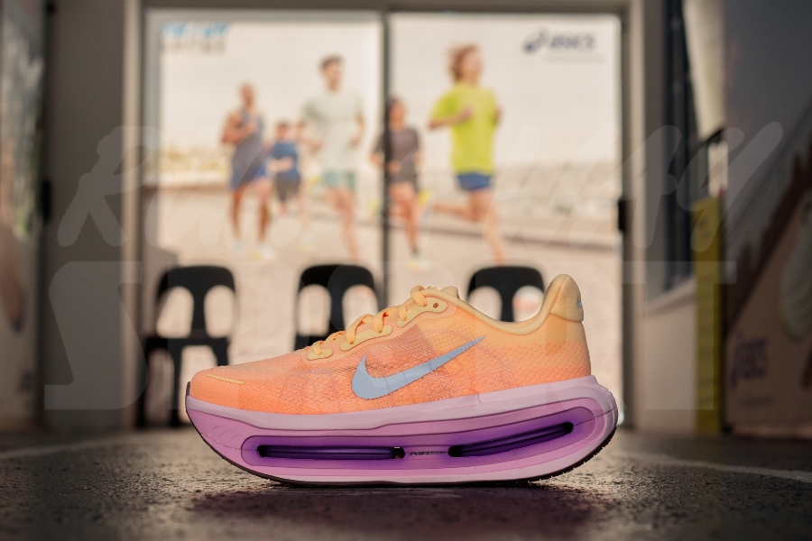 Nike Vomero Premium Women (Tangerine/Tattoo)