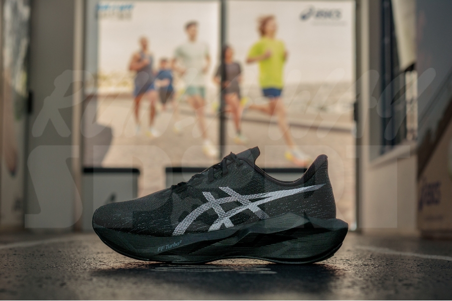 Asics Novablast 6 Men’s (Black)