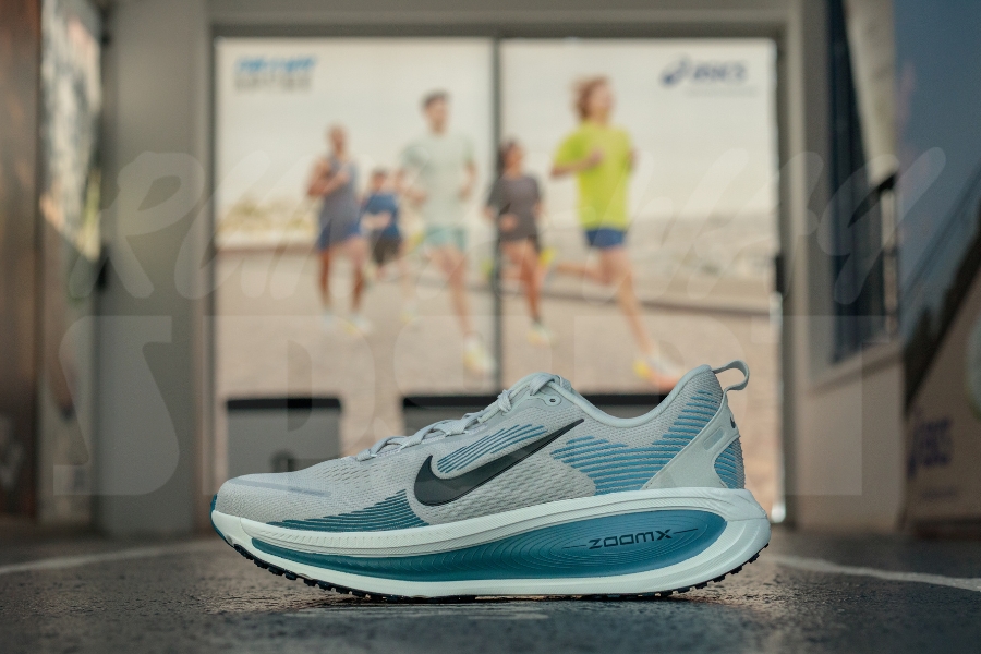 Nike Vomero 18 Mens Grey/Dark