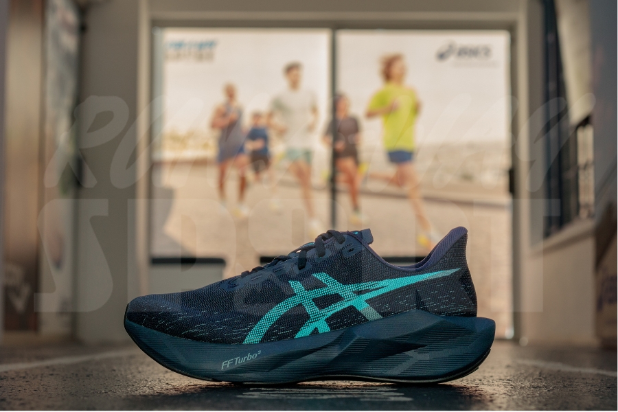 ASICS Novablast 6 Men’s (Midnight/Energy Aqua)