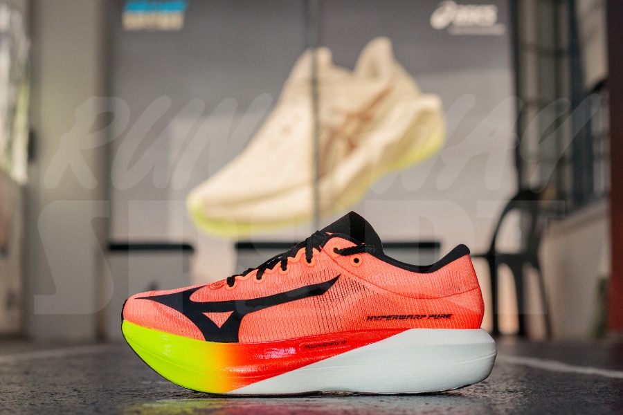 Mizuno Hyperwarp Pure