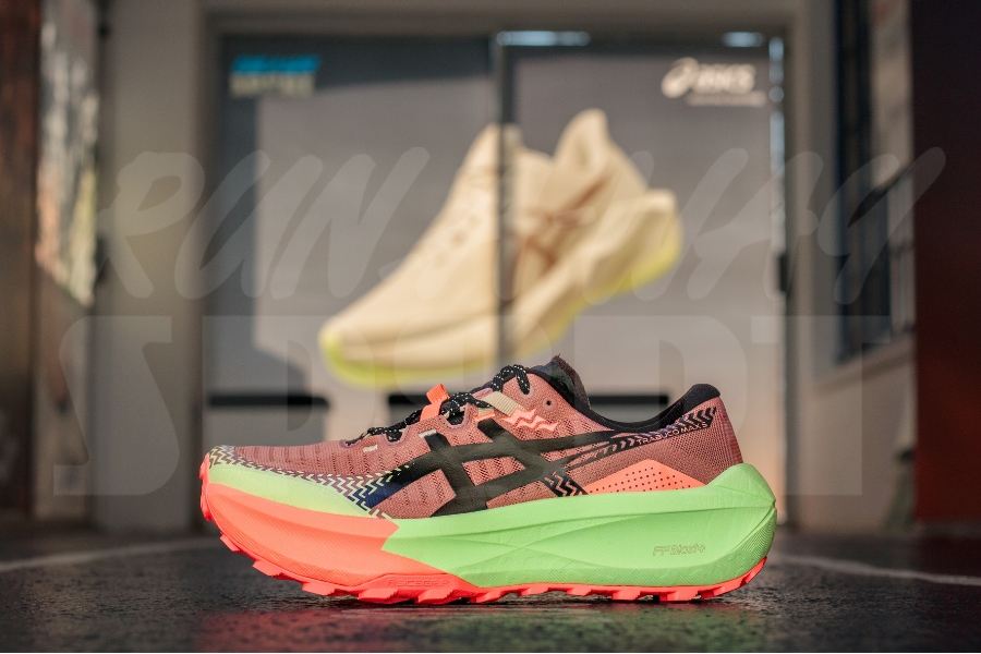 Asics Trabuco Max V5 Men UMEBOSHI/BLACK