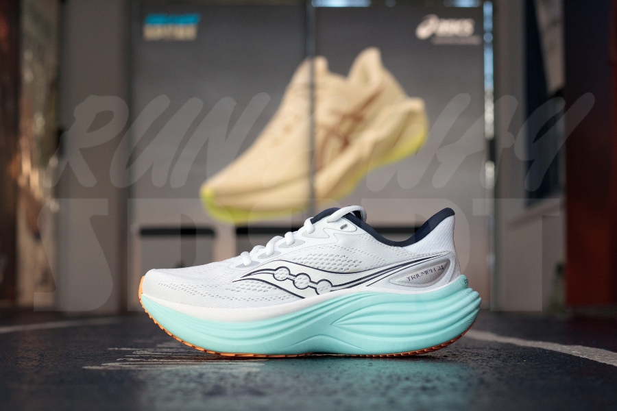 Saucony Triumph 24 Womens White/Spa